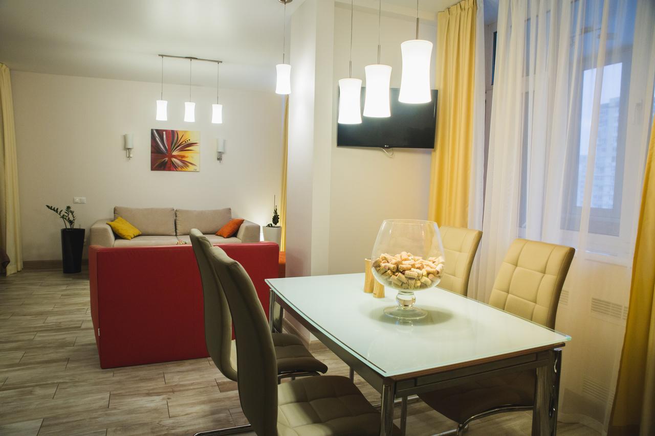 Apartments "Pleasure" Kiev Exterior foto